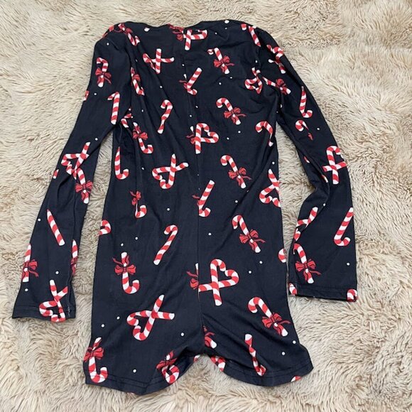 NEW Pretty Little Thing Candy Cane Romper Medium - Picture 3 of 4